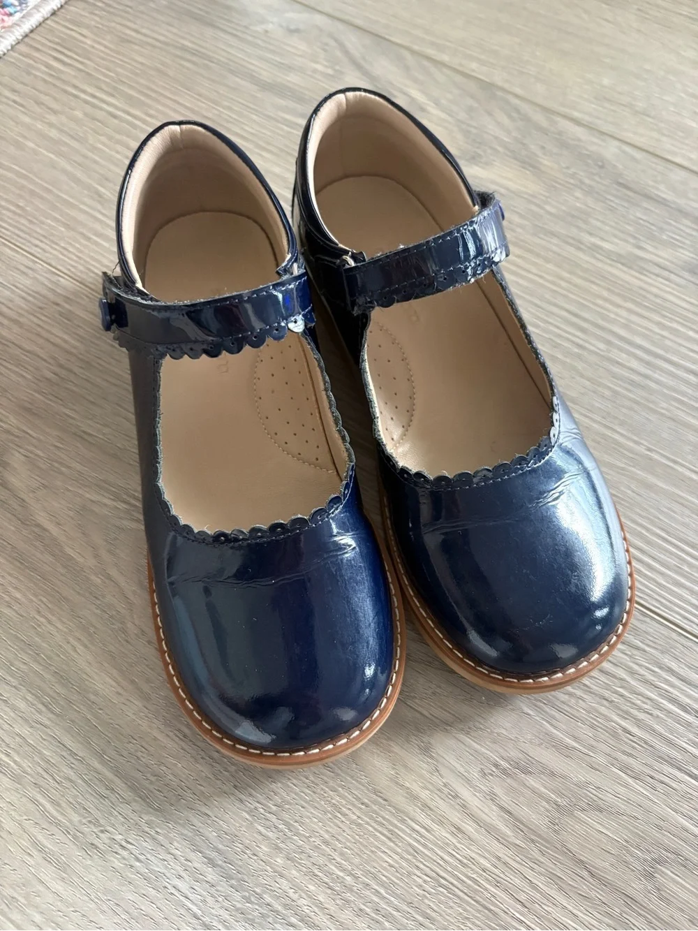 Elephantito navy blue patent leather Mary Jane girls shoe size 1.5